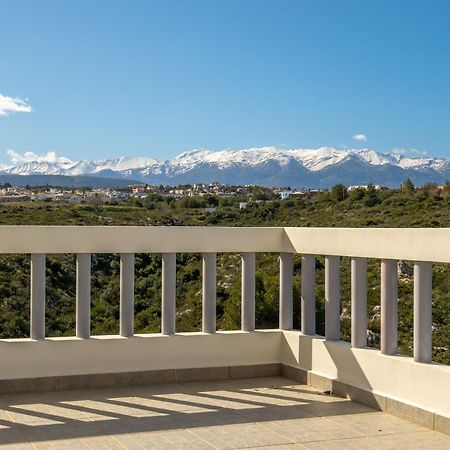 Le Mont Blanc - With Shared Pool Apartment Kounoupidhianá Екстериор снимка
