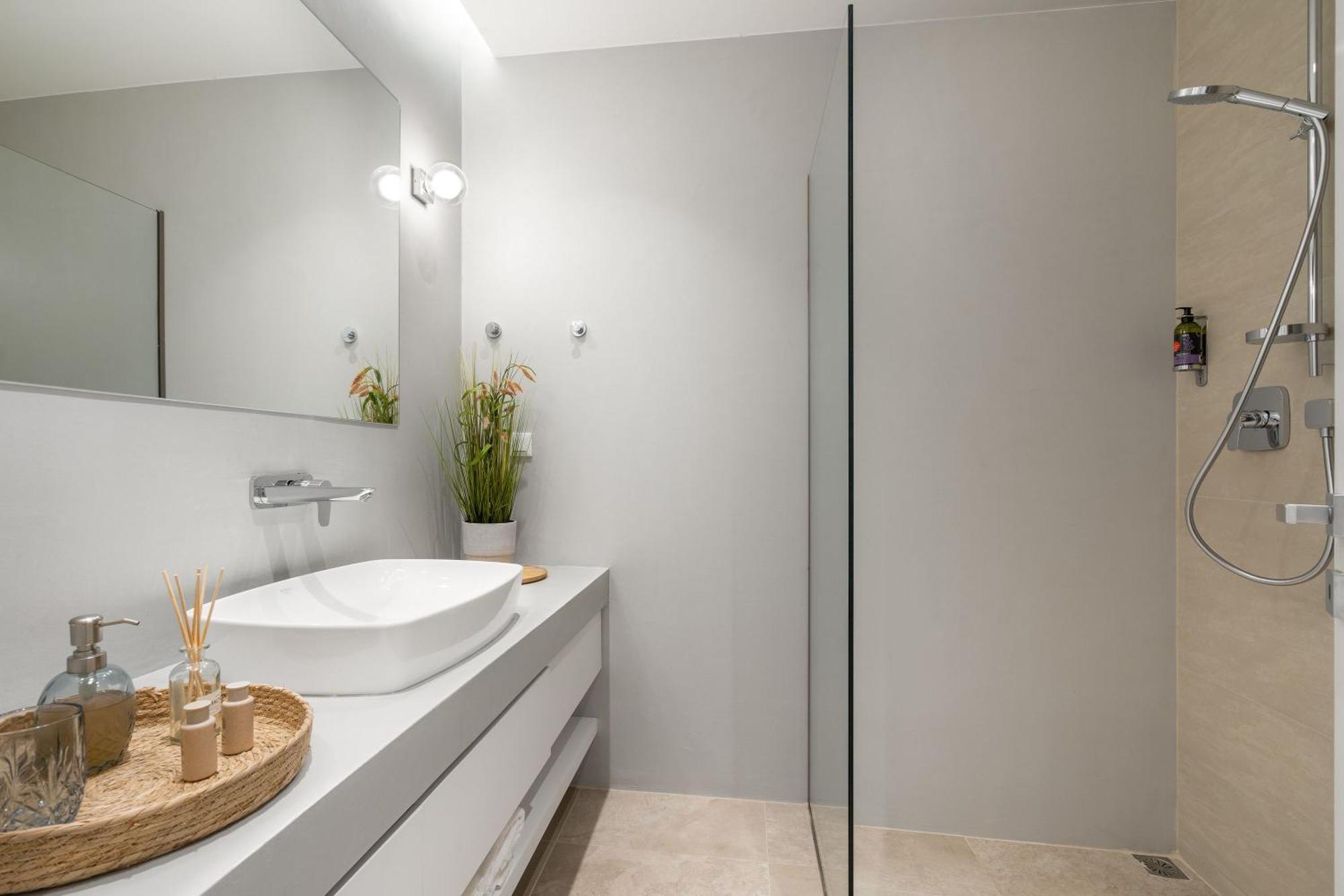 Le Mont Blanc - With Shared Pool Apartment Kounoupidhianá Екстериор снимка
